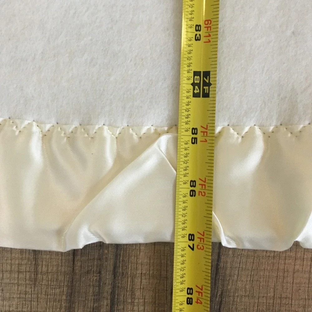 Vintage USA Made Ivory Blanket with Nylon Satin Trim 68